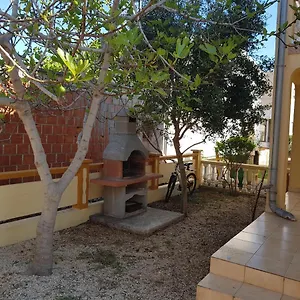 Ana Apartman